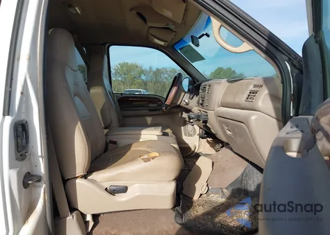 2000 Ford F-250 Lariat/Xl/Xlt from USA, damaged, VIN 1FTNX21F3YED10819